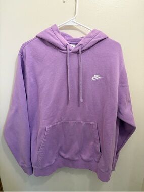 Nike Large Women’s Lavender Hoodie with White Logo
